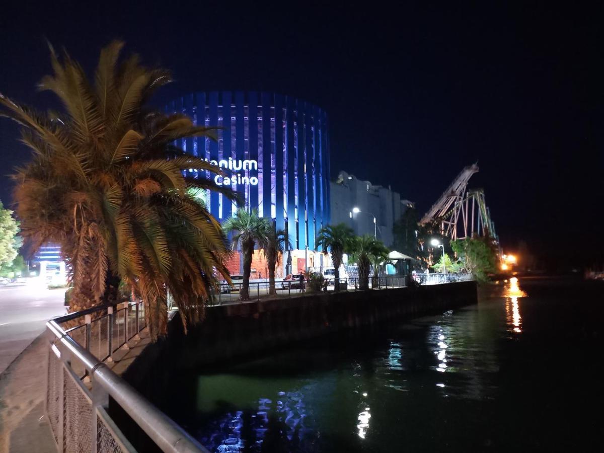Alojamiento En Tigre Buenos Aires Hotel Ngoại thất bức ảnh